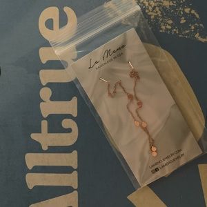 NWT Alltrue La Mena earrings